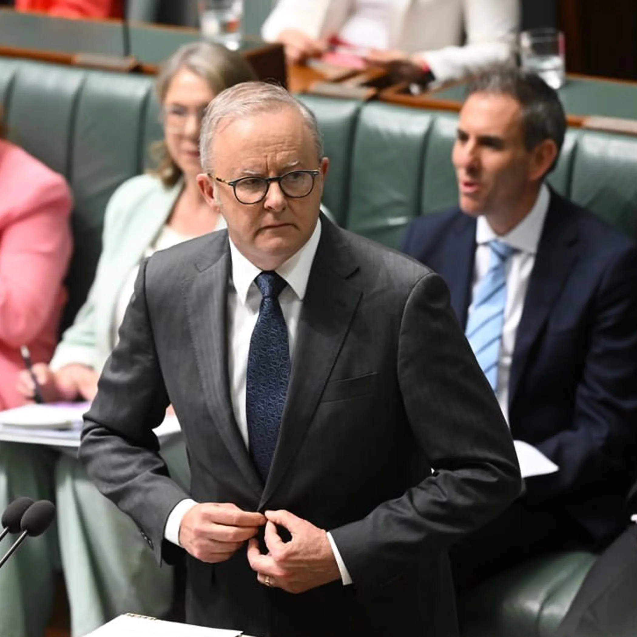 australian government officials in parliament